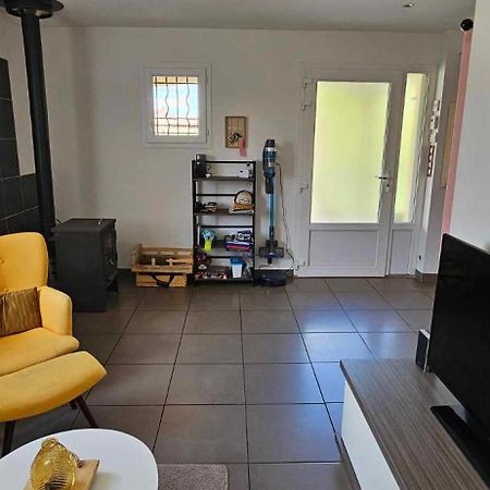 Appartement Dans Notre Maison Domessin Екстериор снимка
