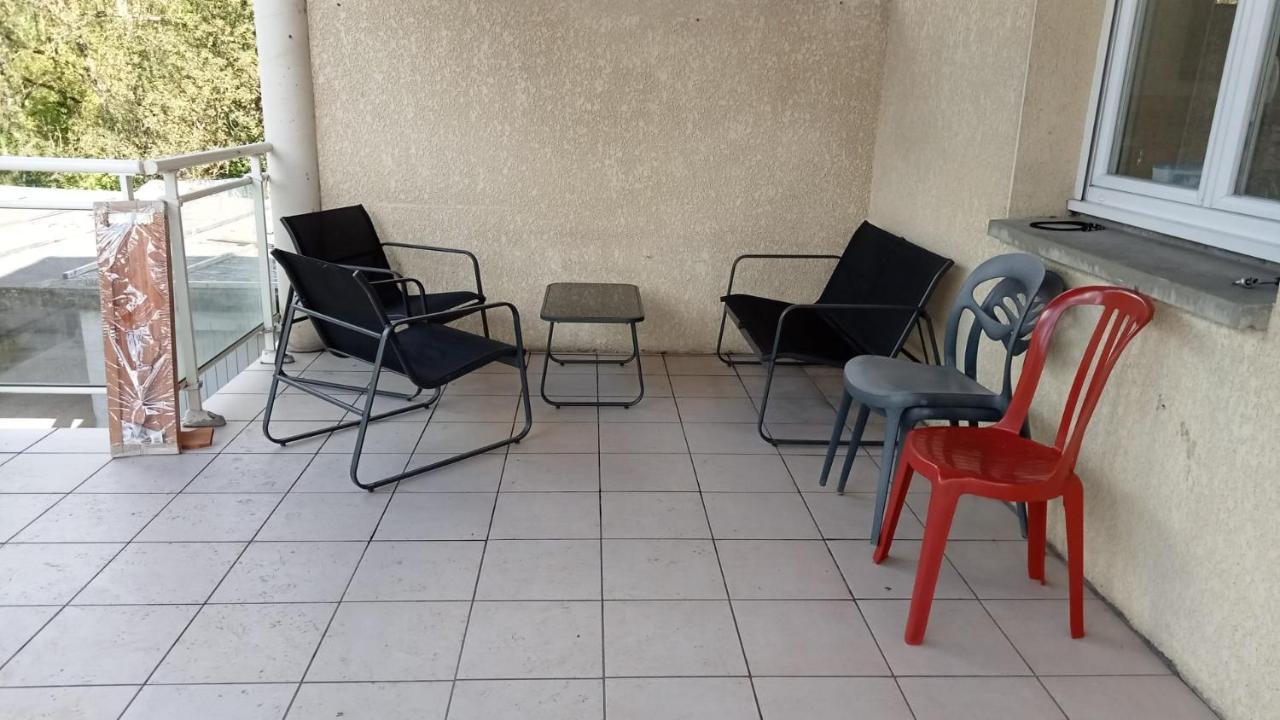 Appartement Dans Notre Maison Domessin Екстериор снимка