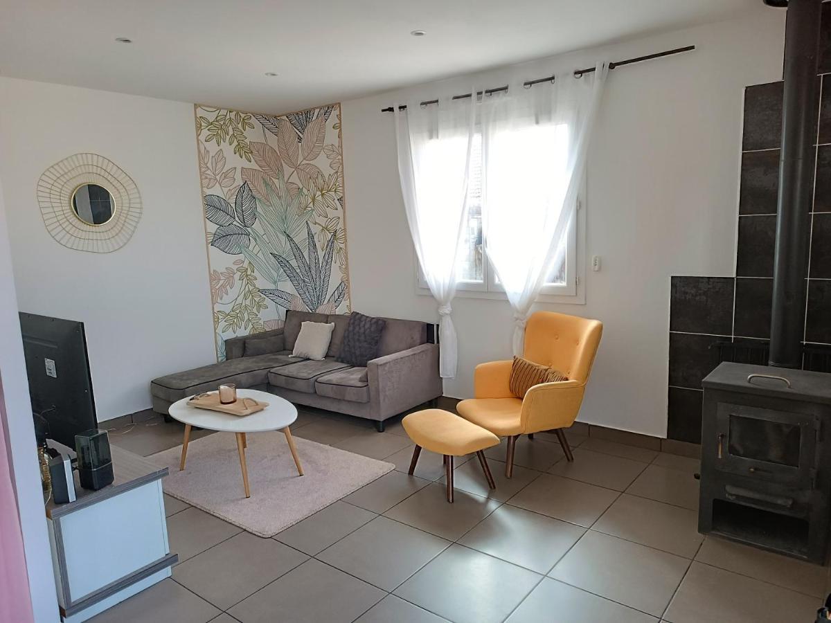 Appartement Dans Notre Maison Domessin Екстериор снимка