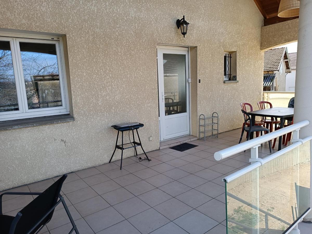 Appartement Dans Notre Maison Domessin Екстериор снимка